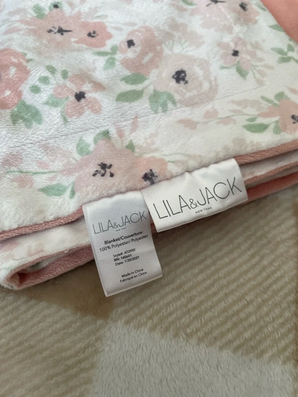 Lila & Jack Lullaby Floral Soft Pink Baby Blanket EUC  31x40 inches